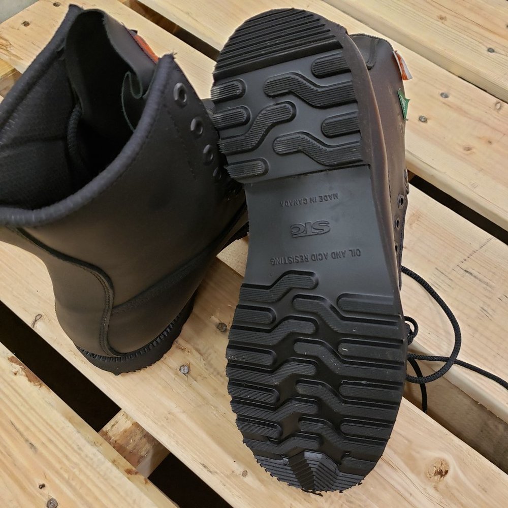 STC R33531MT Size 8 Work Boots - New